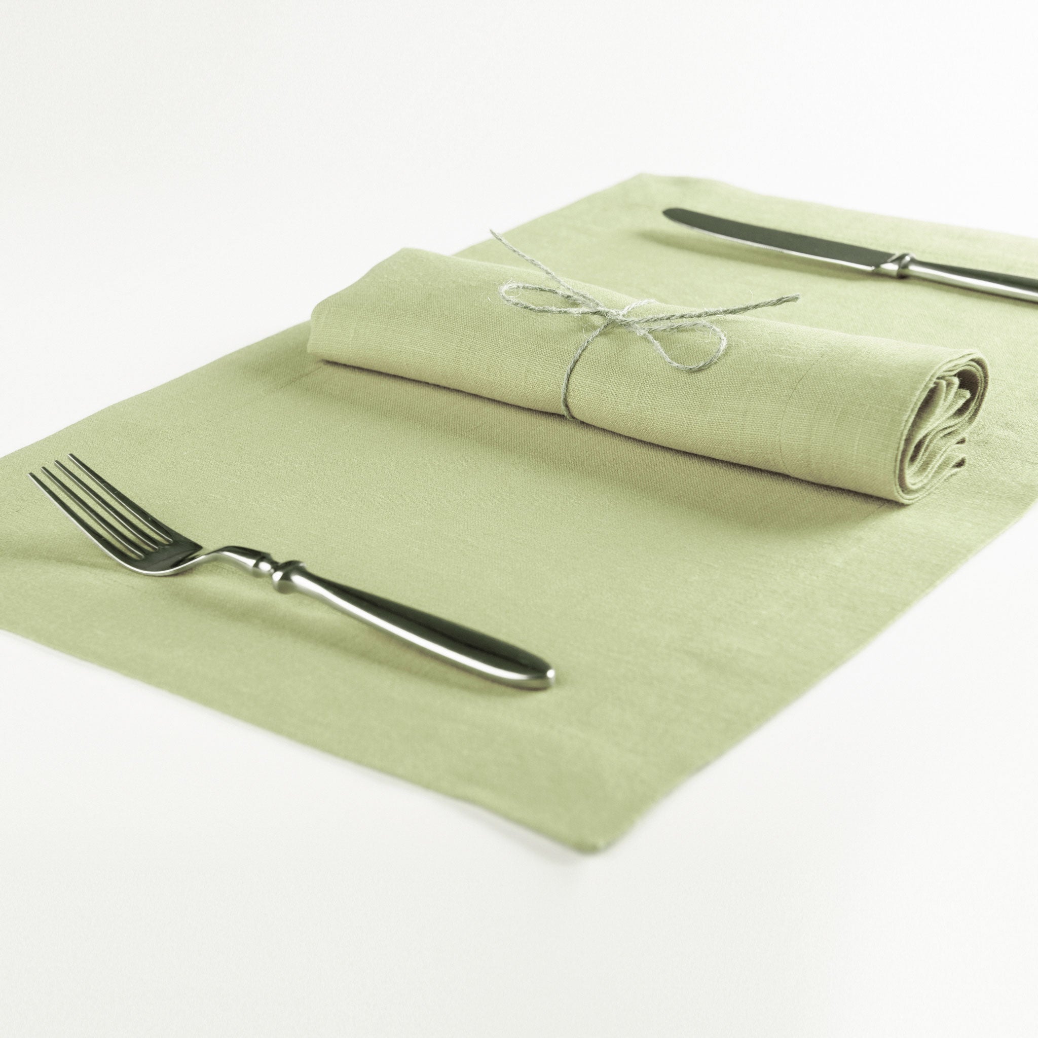 Linen placemat Pale olive