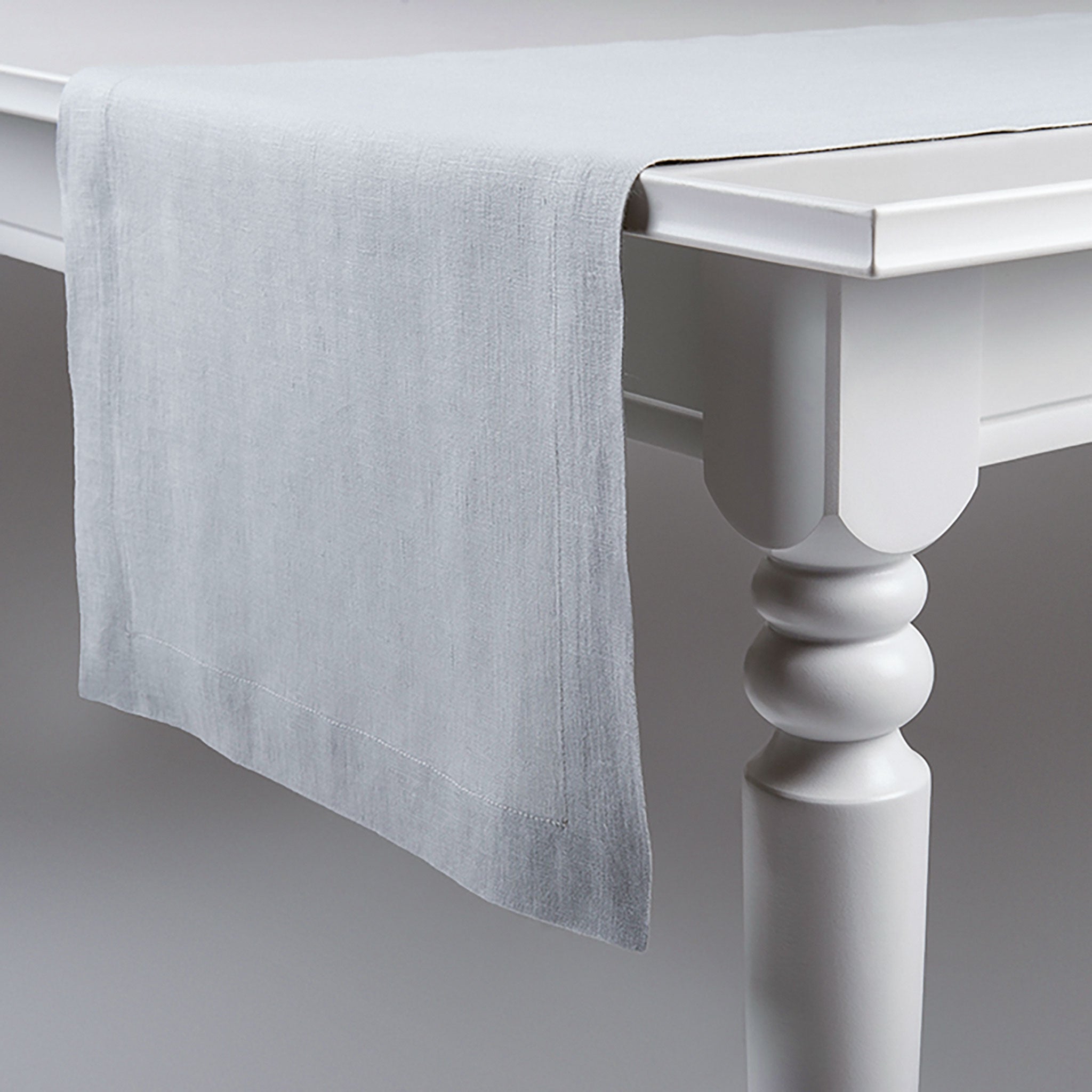 Linen table runner Dove grey