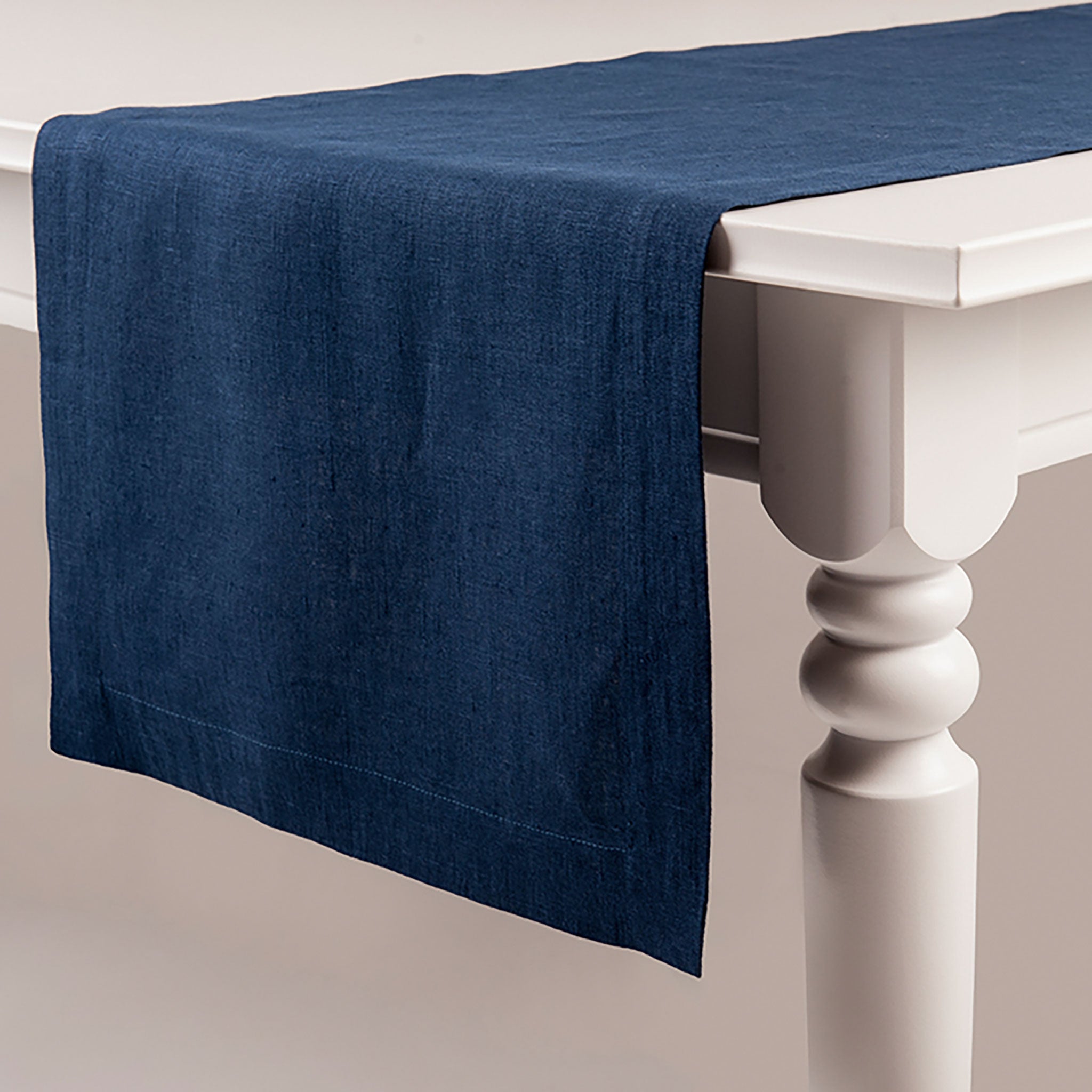 Linen table runner Indigo