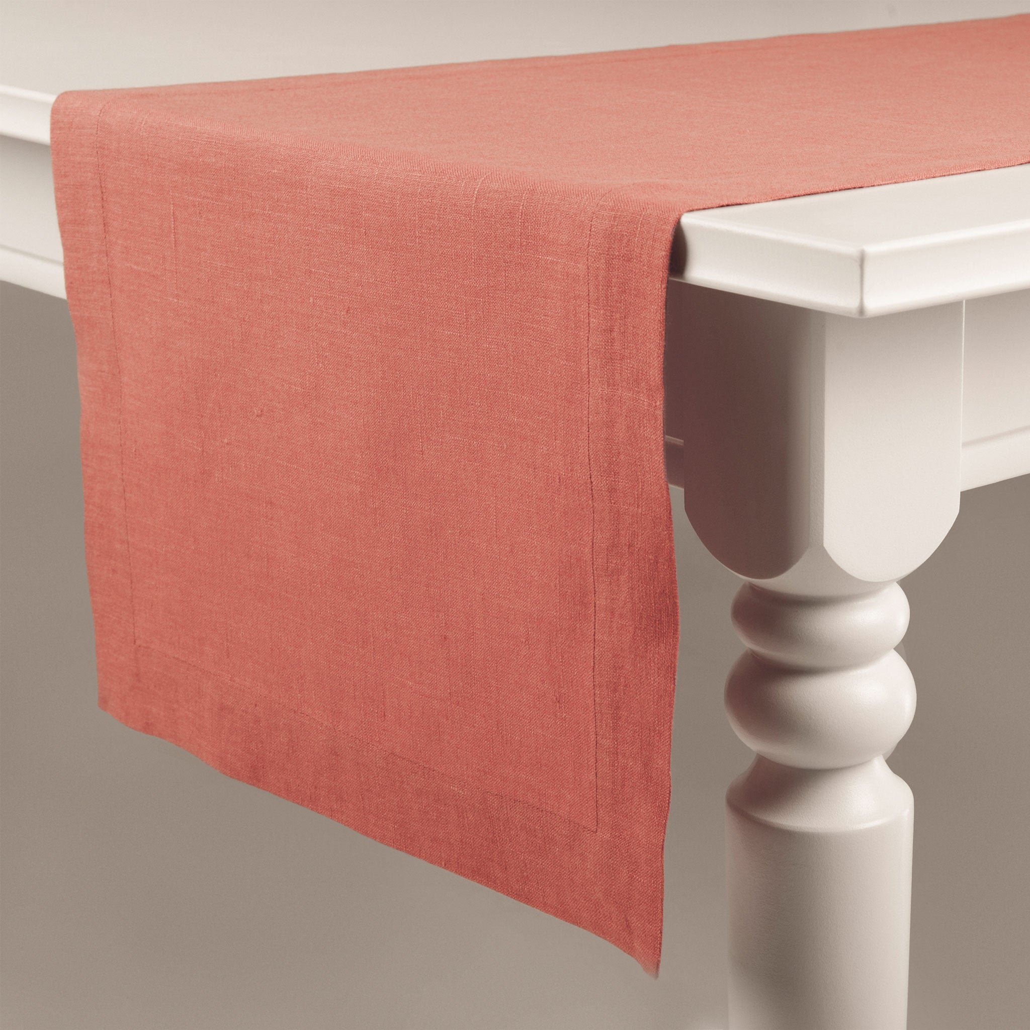 Linen table runner Marsala rose