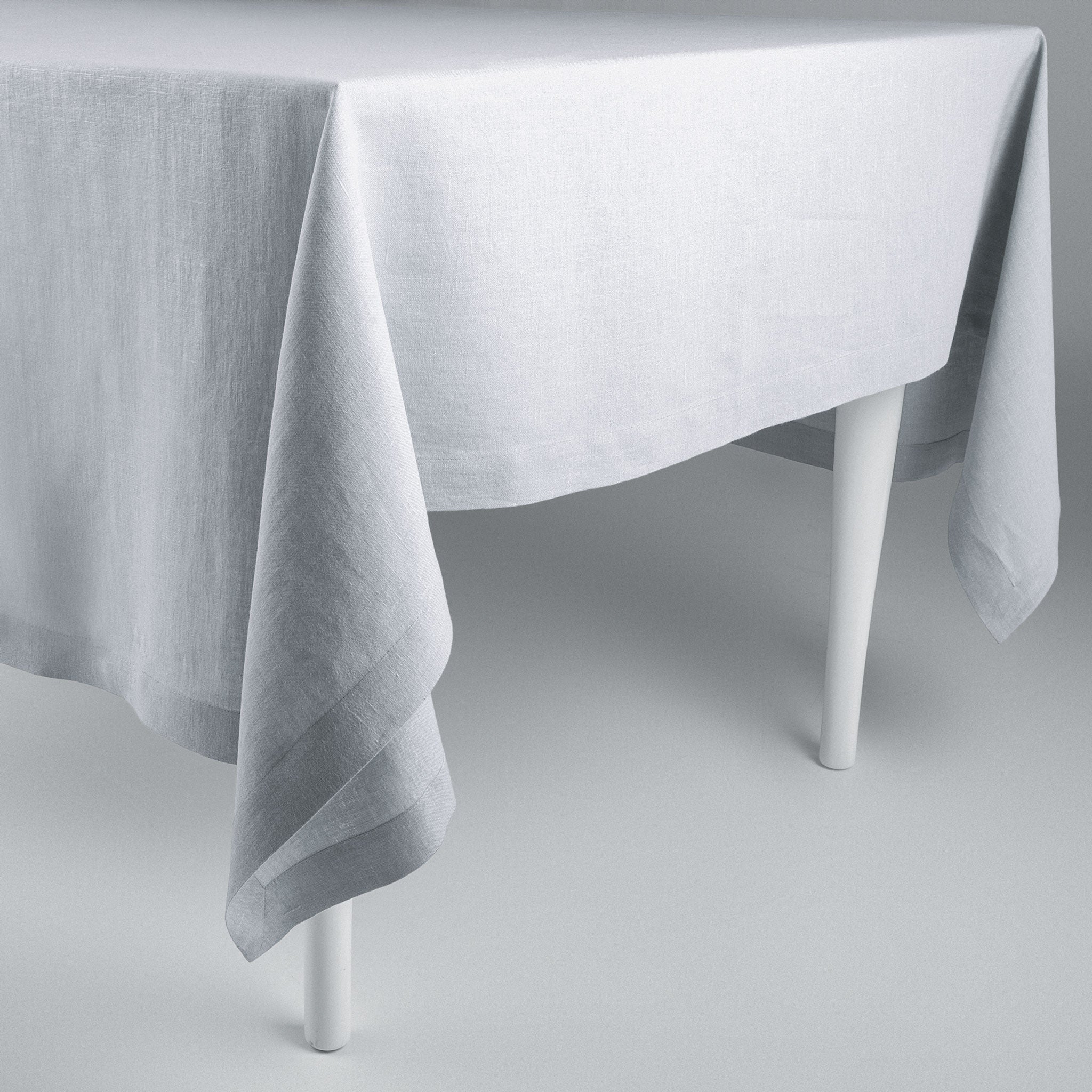 Linen tablecloth Dove grey