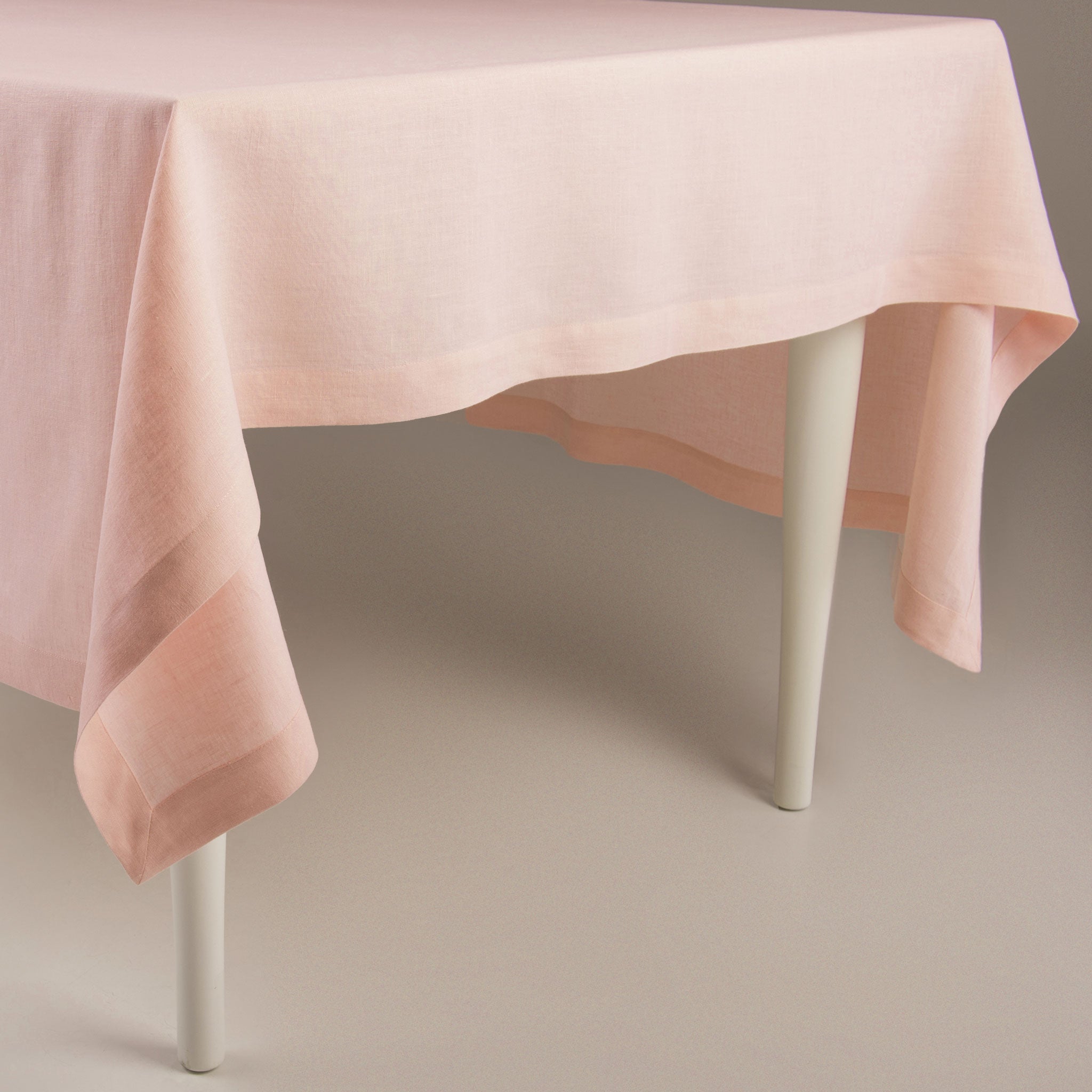 Linen tablecloth Pale peach