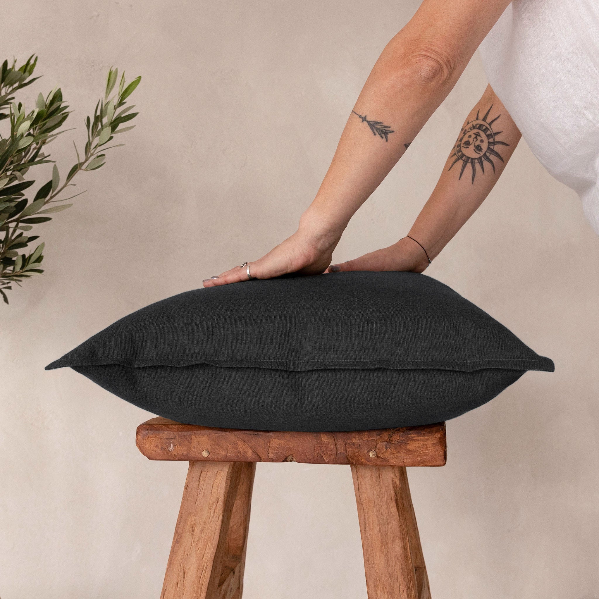 Linen pillow cover Black