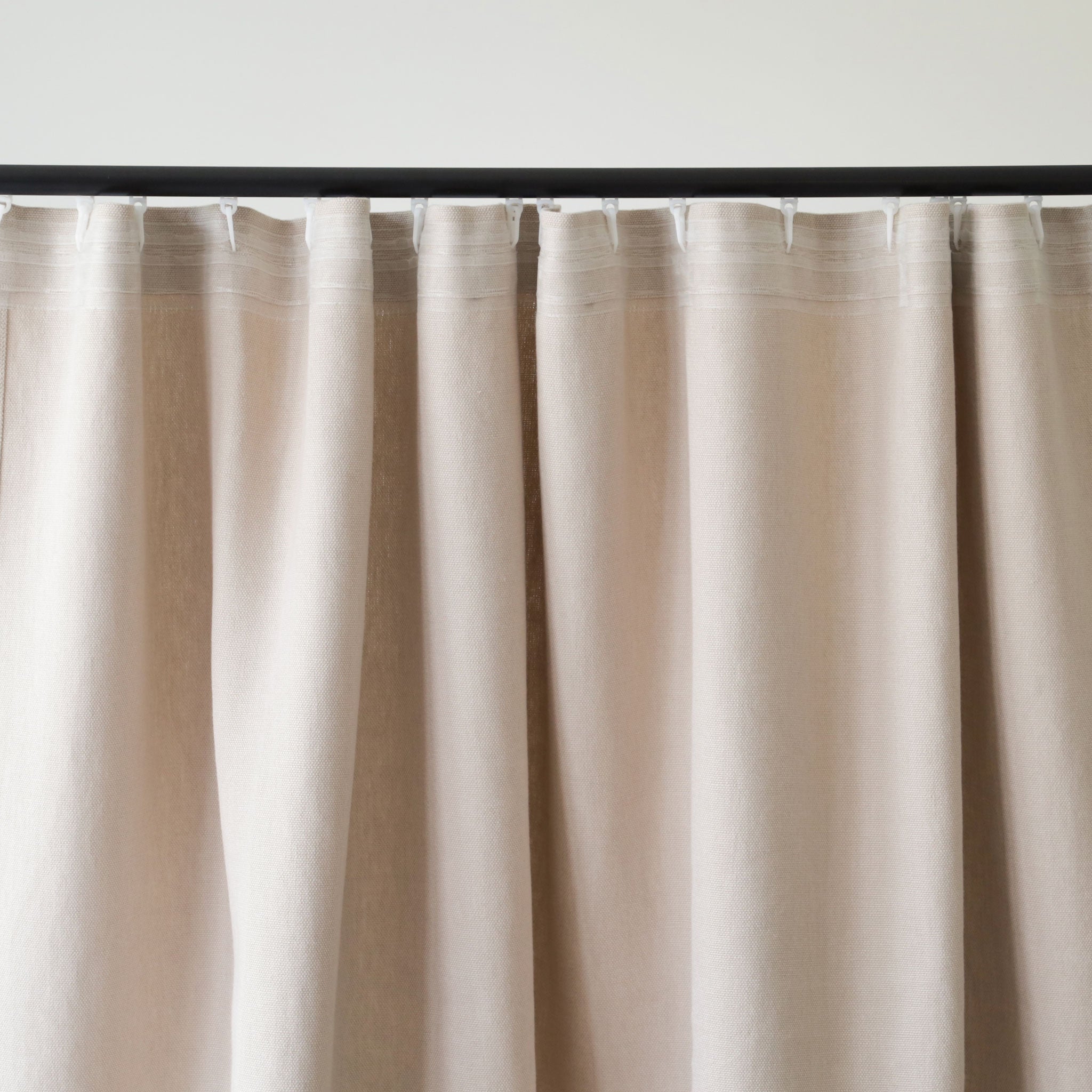 Heavy linen curtain with non pleated tape
