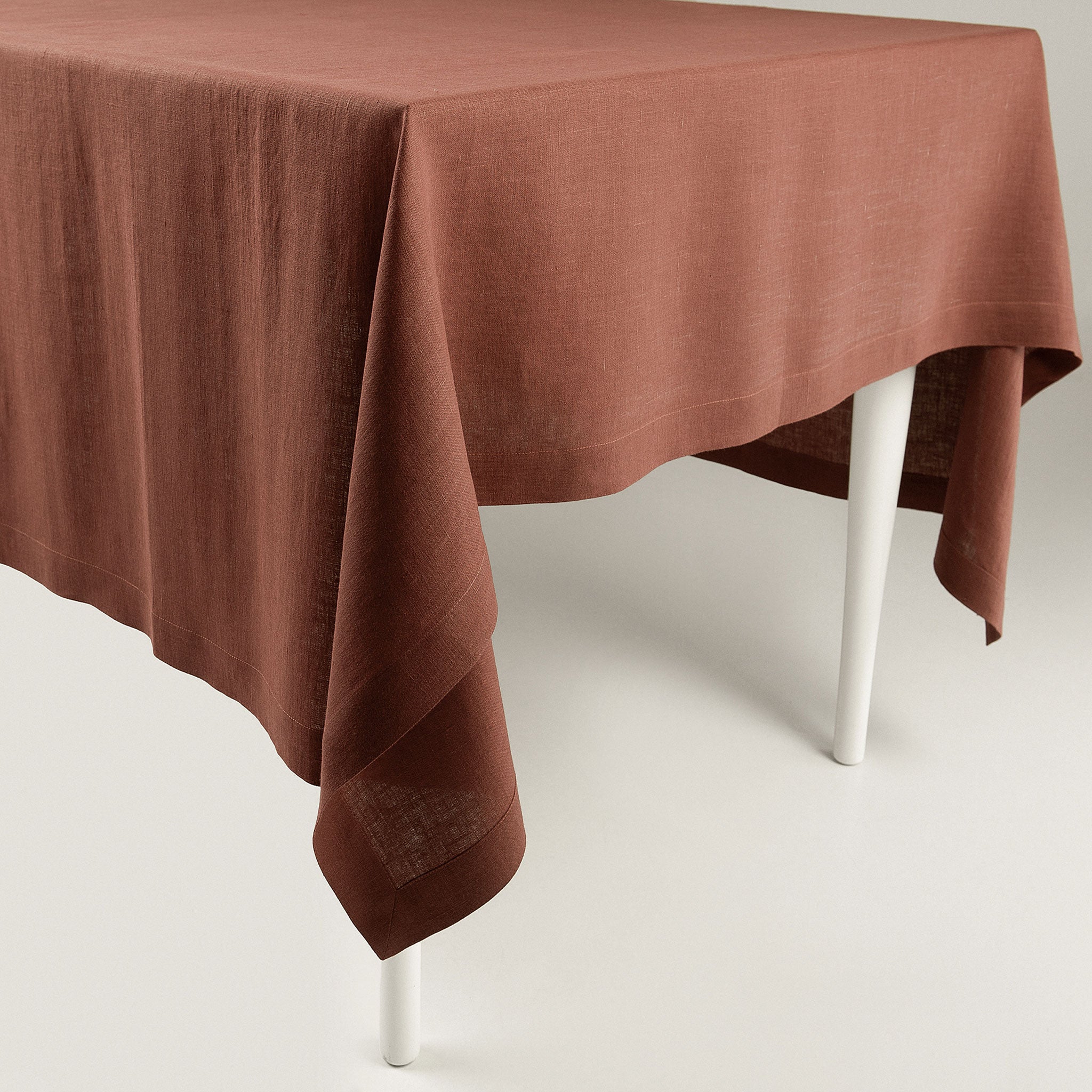 Linen tablecloth Deep mocha