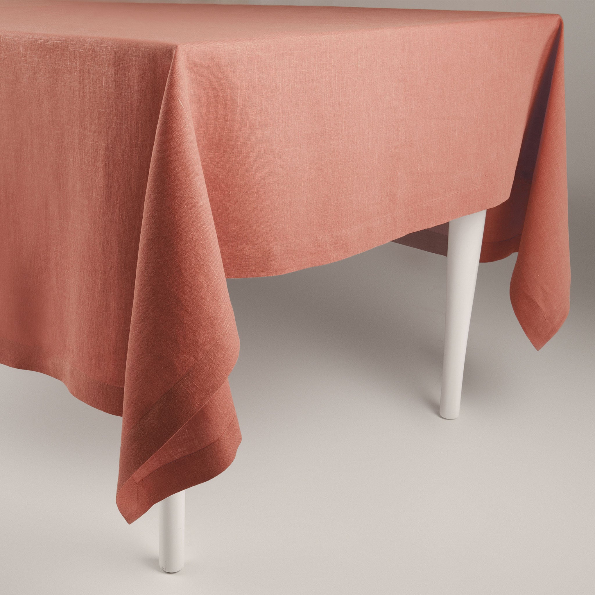 Linen tablecloth Marsala rose